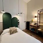 Des Beaux Arts Hotel