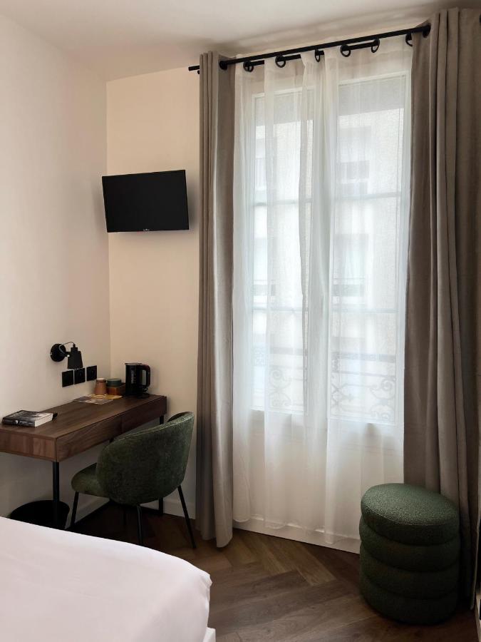 Des Beaux Arts Parigi