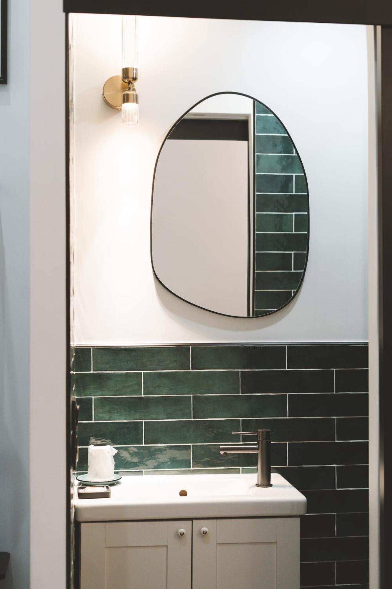 Hotel Des Beaux Arts 2*